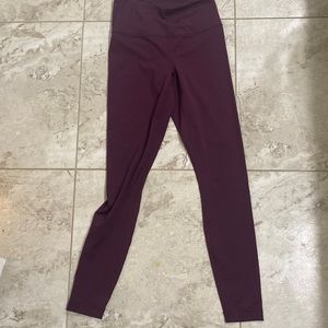 90° size small yoga pants burgundy